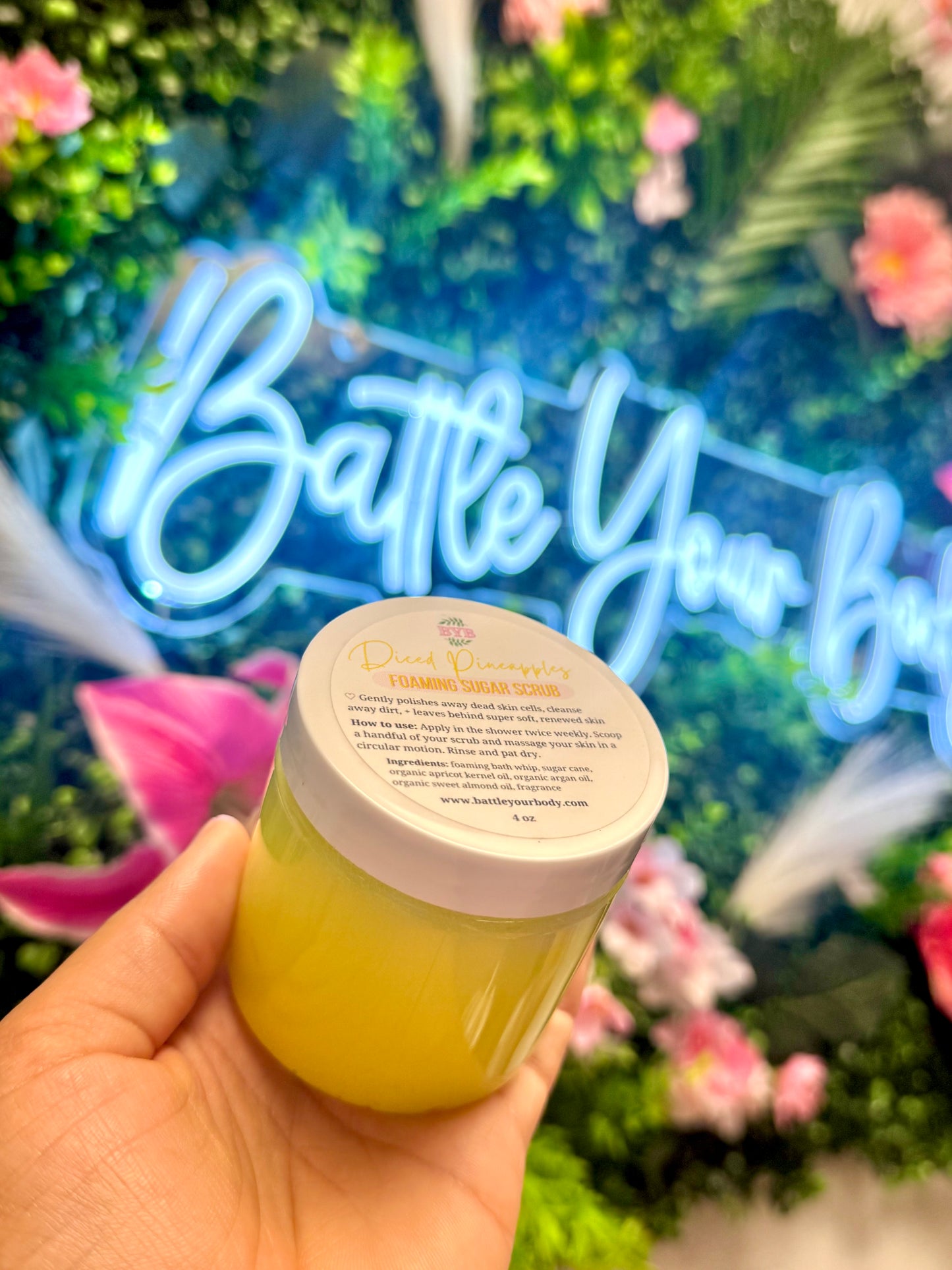 Diced Pineapples Foaming Sugar Scrub